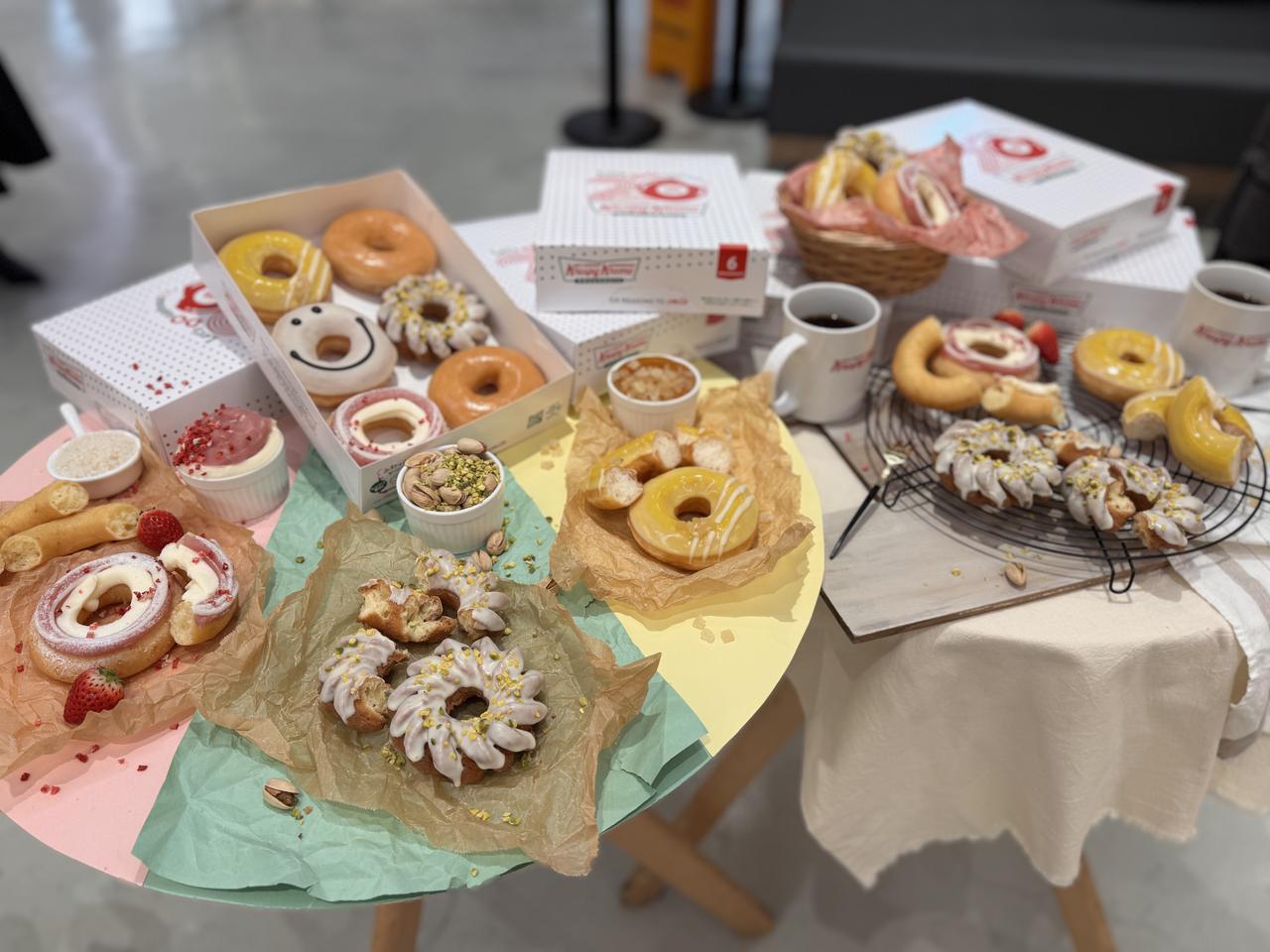 画像: “ザクぽろ・ふわフワ・ほわモチ”♡食感で選ぶ春ドーナツ【クリスピー・クリーム・ドーナツ】から限定3種新発売