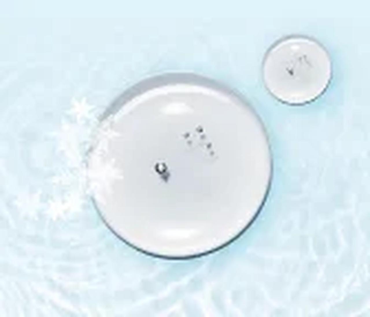 画像: 薄手で柔らかな植物性素材のシート