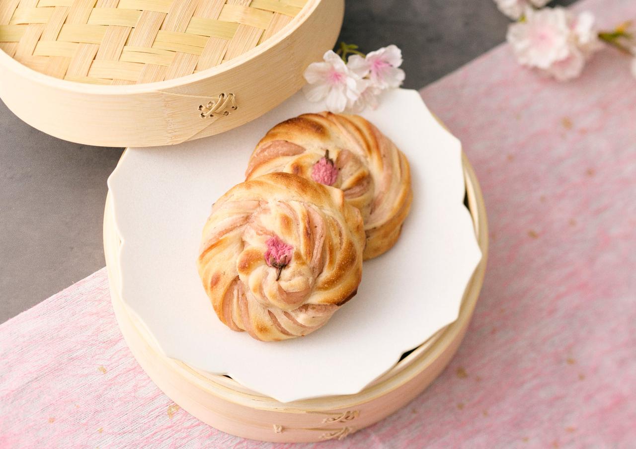 画像1: 3月は“桜”と“いちご”が主役