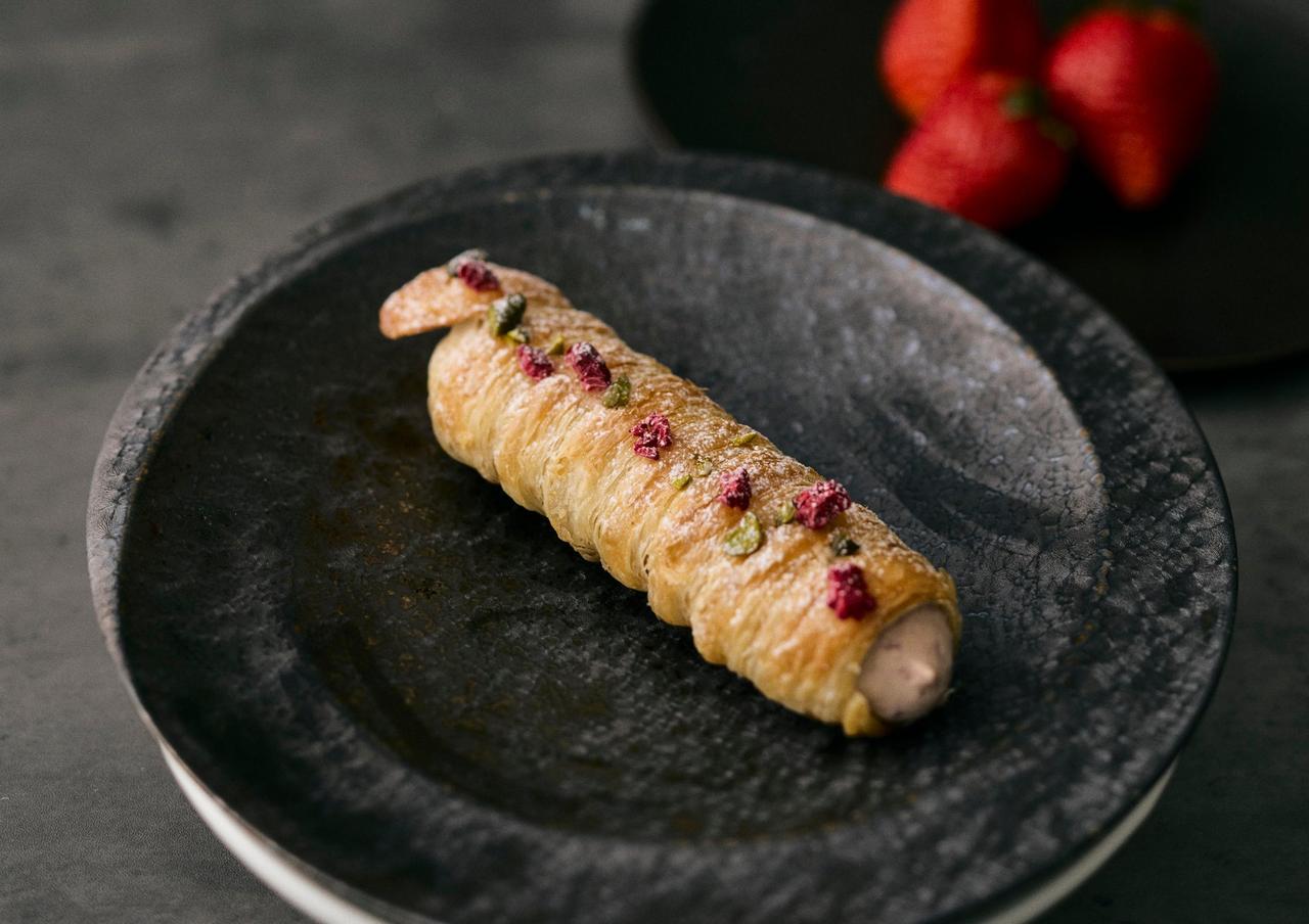 画像2: 3月は“桜”と“いちご”が主役