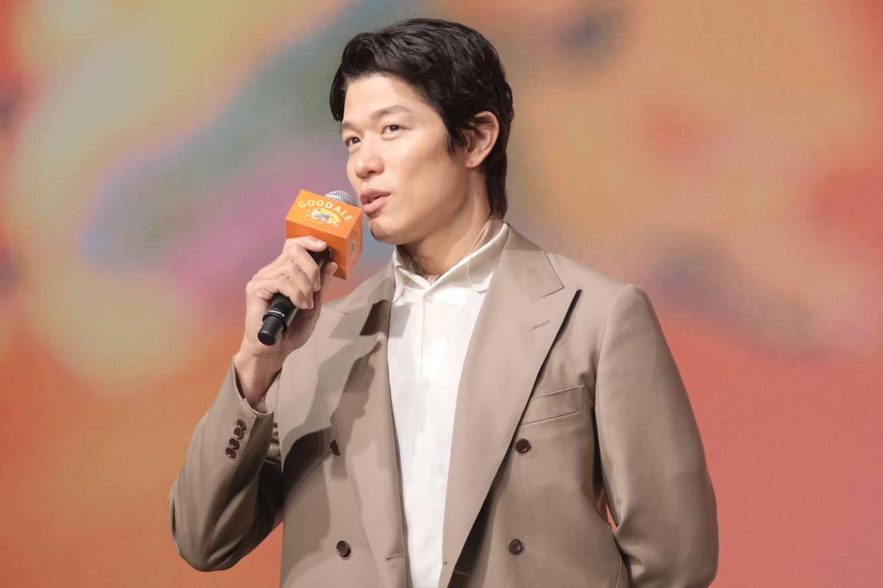 画像: 鈴木亮平さん