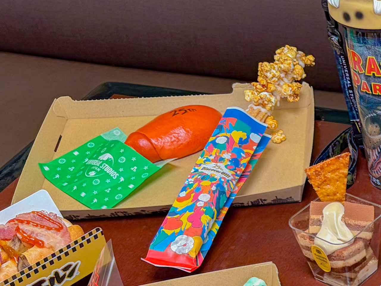 画像3: フードも“本気パロ”で盛り上げる！食べ歩きが楽しくなる25周年メニュー