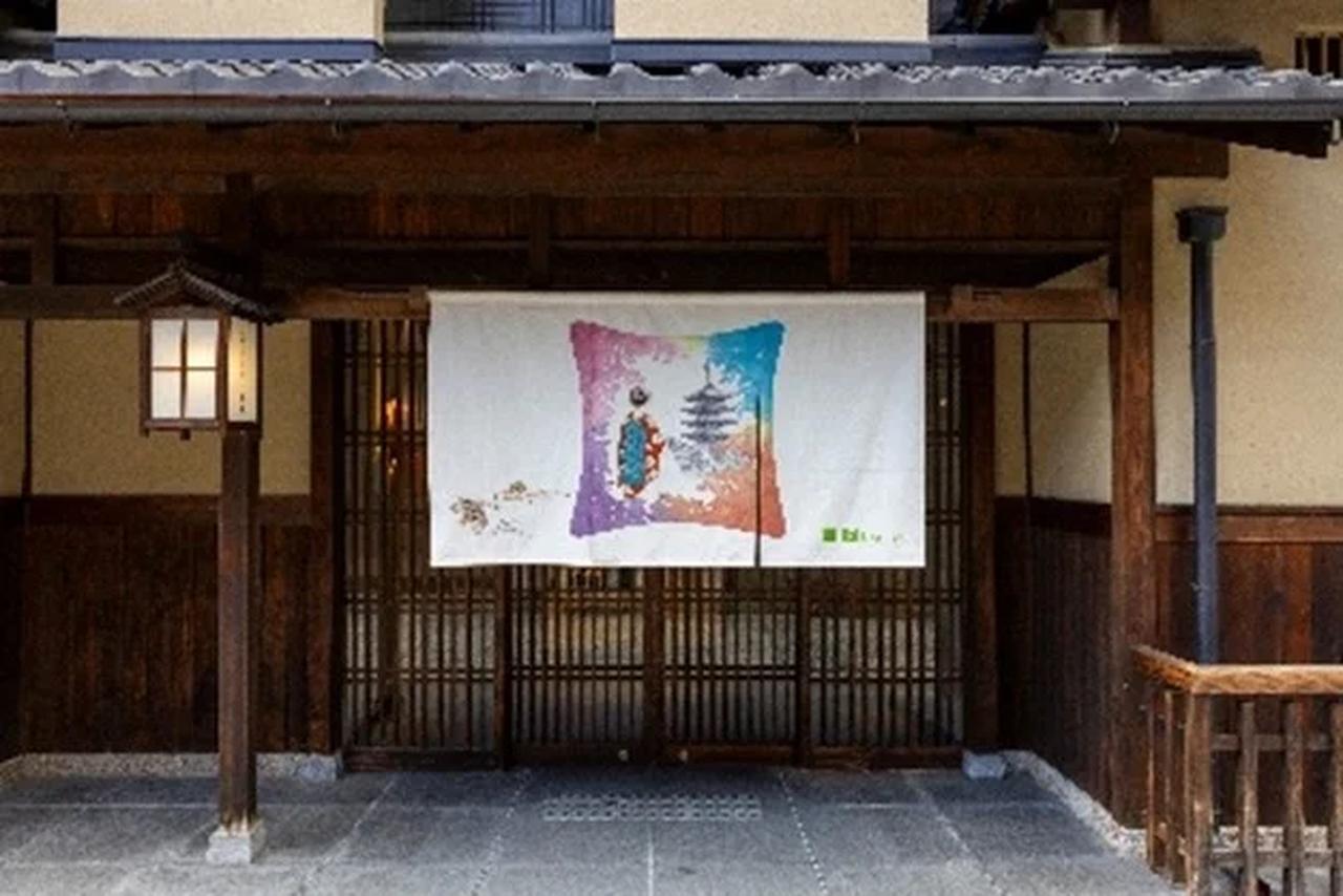 画像: イビススタイルズ京都四条 裏口