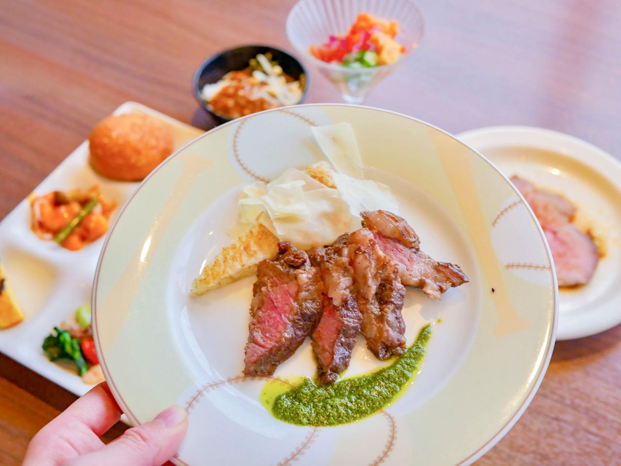 画像: お一人様一皿限定の特別メニュー