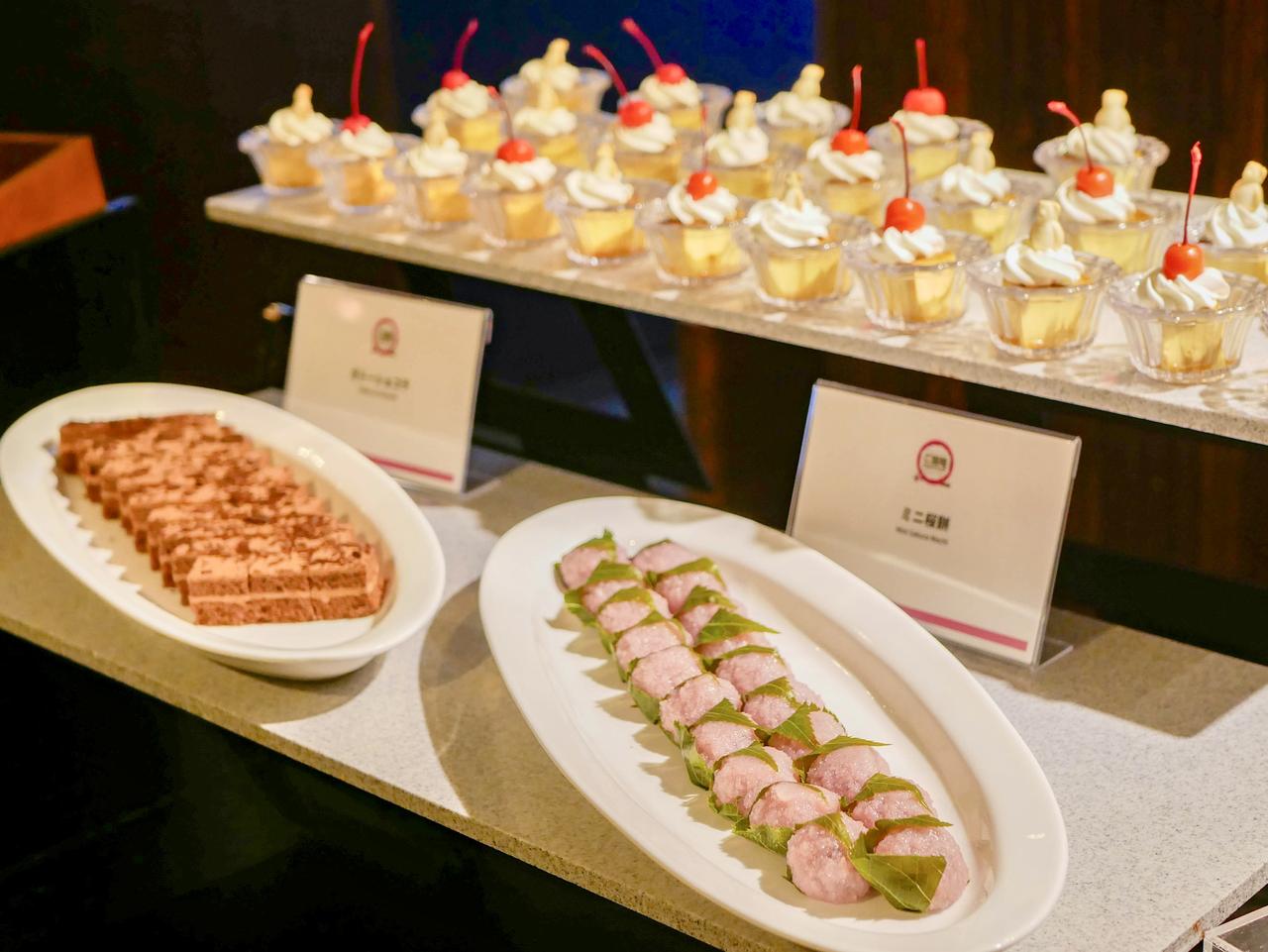 画像1: 食後も楽しみなデザートブッフェ