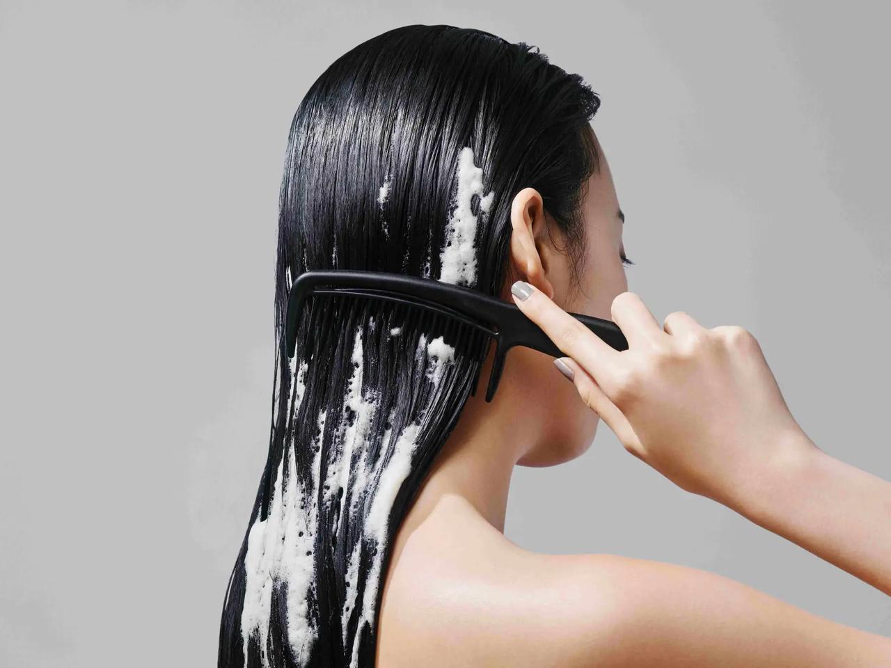 画像2: 【STEP１】高濃度*¹ヘマチン*²＆トステア*³配合の黒泡トリートメント〈浸透・内部補修〉