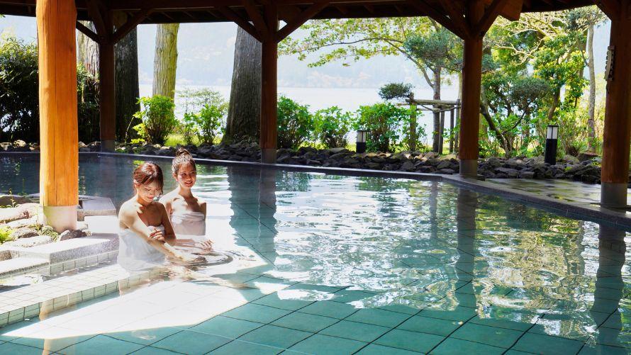 画像: 源泉は敷地内の自家源泉「蛸川温泉」を使用  www.princehotels.co.jp