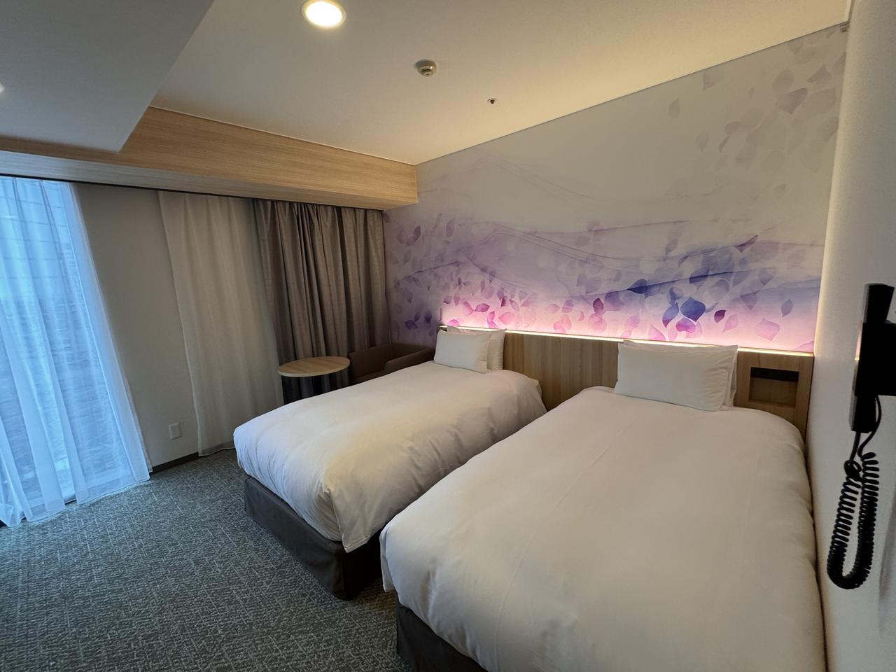 画像: レディースツイン／テーマ「雪花」  客室数　13室　広さ　19.00㎡～22.00㎡　定員　2名　料金　25,300円～