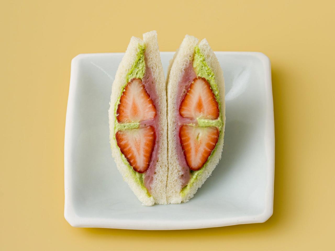 画像: さくらあんいちごのピスタチオクリーム