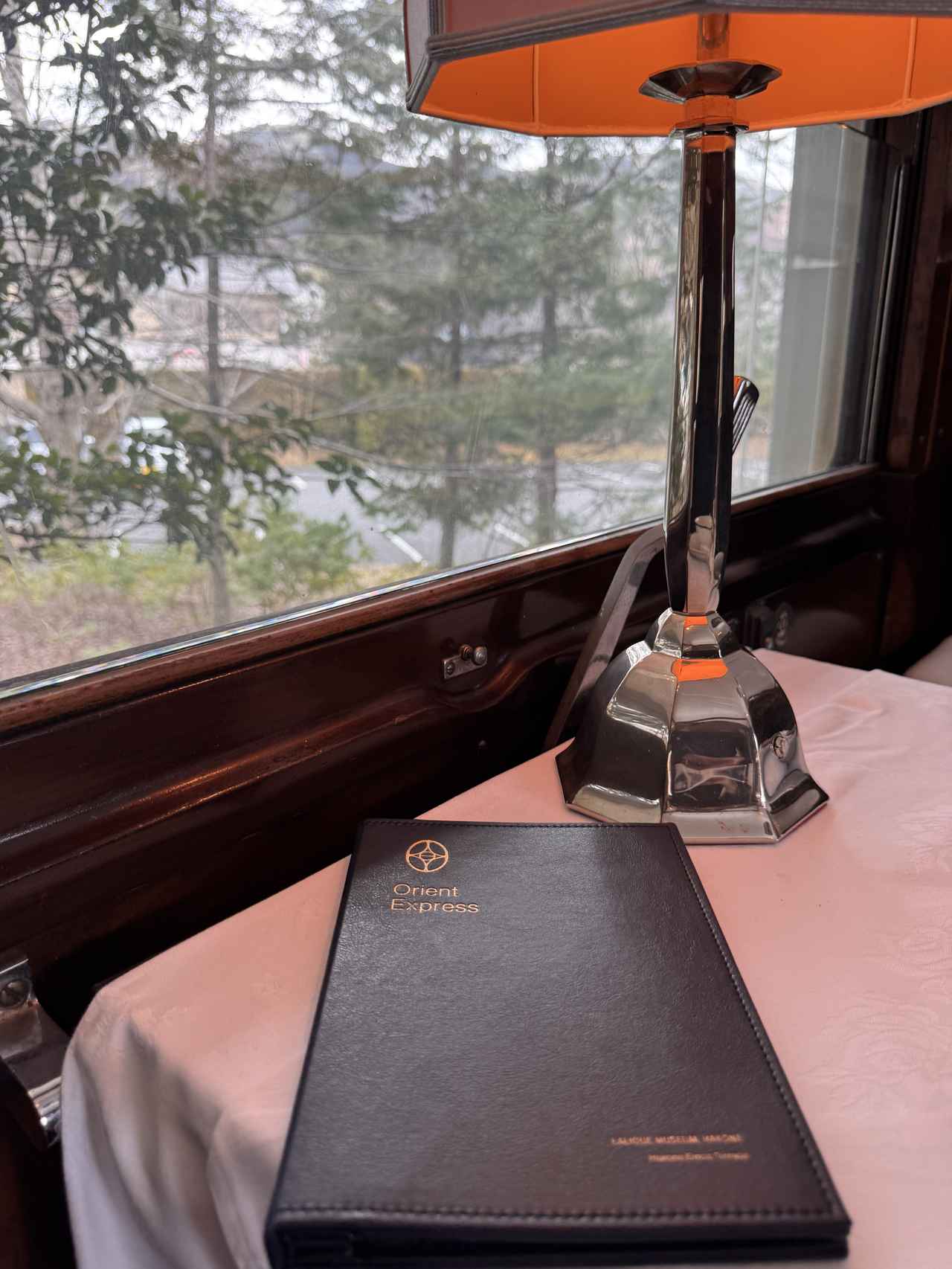 画像2: 時を旅する優雅なティータイム♡豪華サロンカー”オリエント急行”【箱根ラリック美術館】