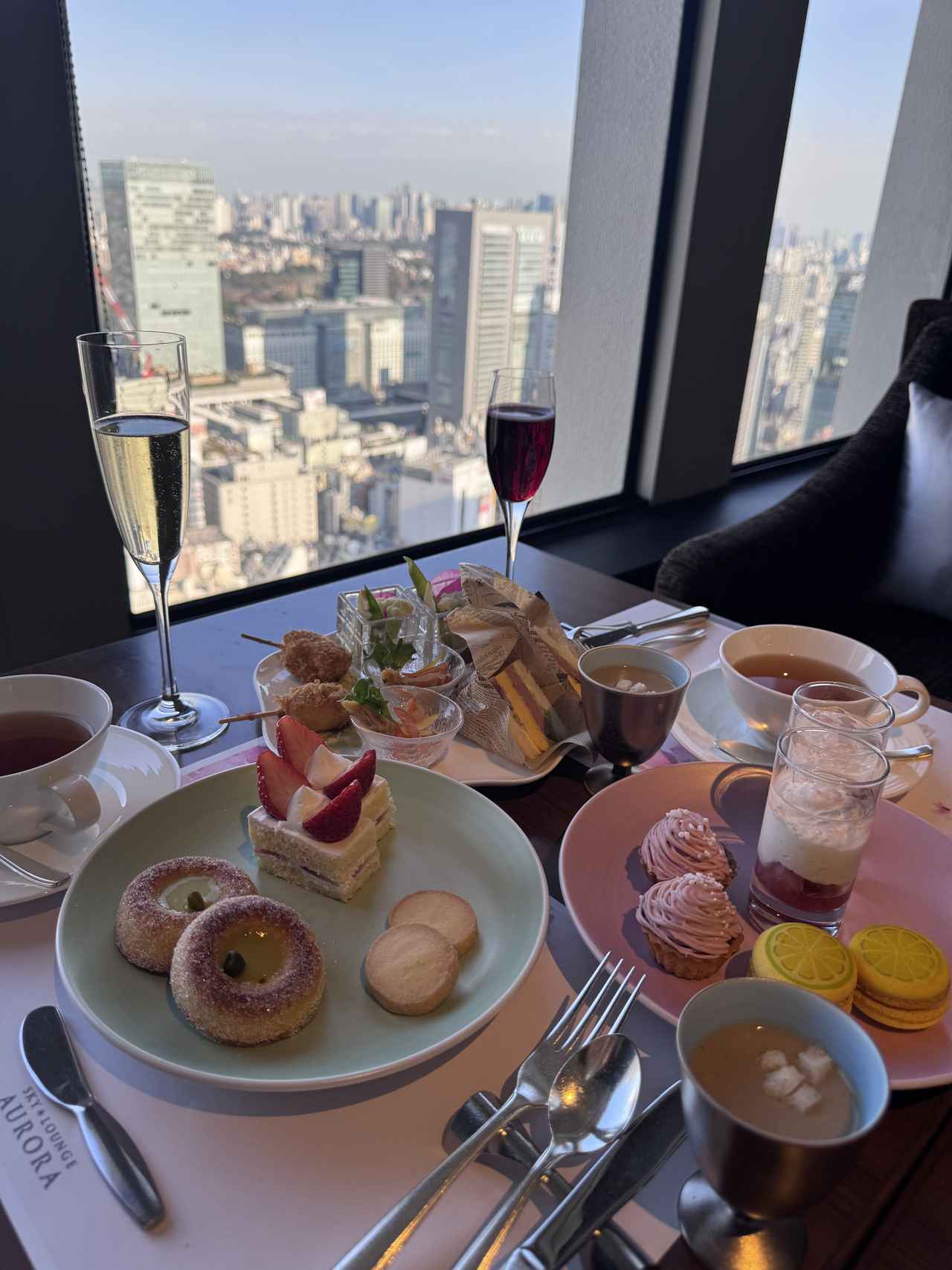 画像3: 桜の開花を旬の味覚で祝う♡春色アフタヌーンティー【京王プラザホテル】