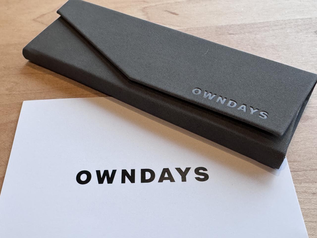 画像: 使用しないときには折りたためます。