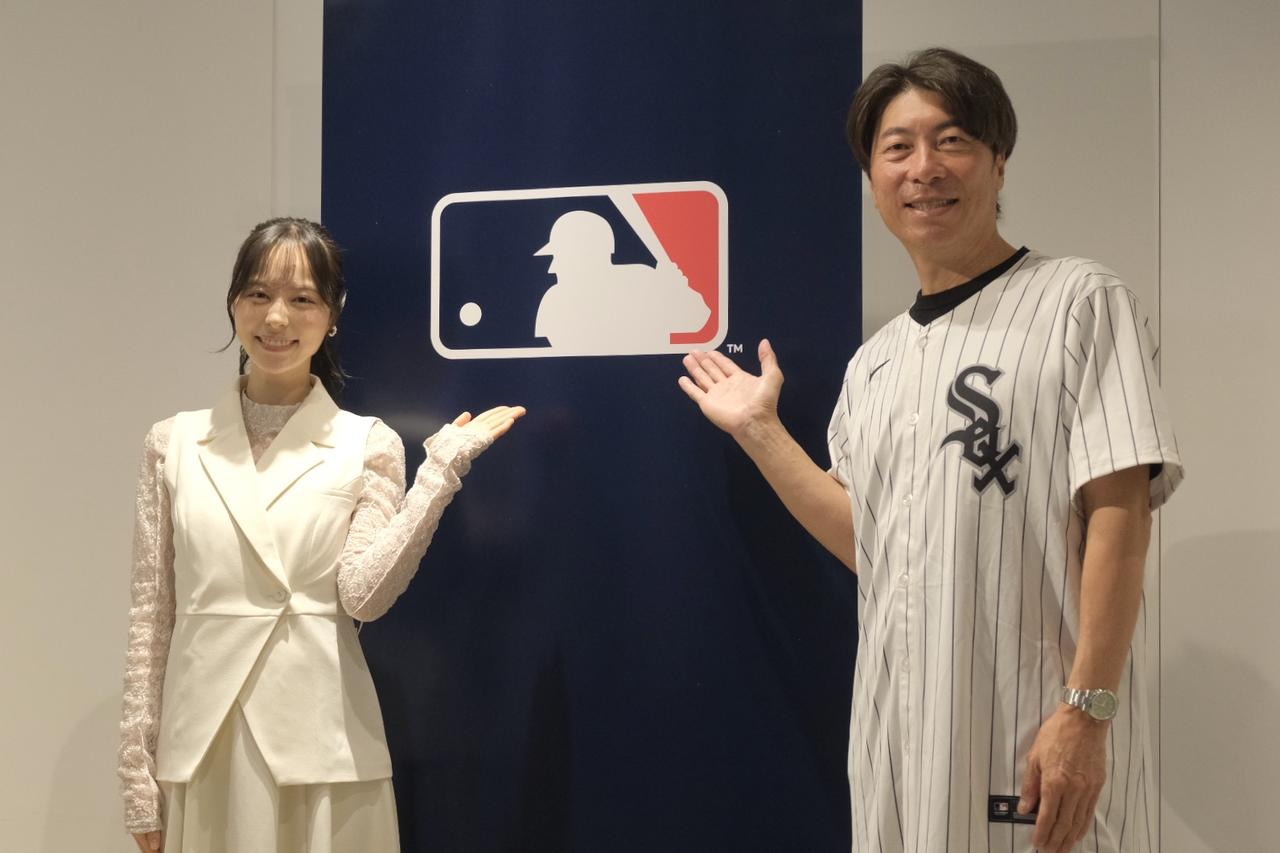 画像: ヤクルトスワローズ前監督 高津臣吾氏 （左はMCの山本萩子氏）