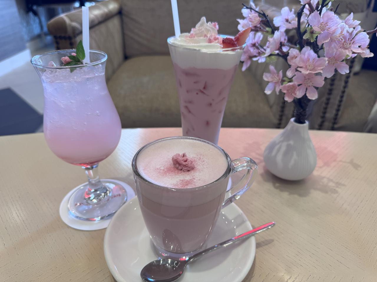 画像: 桜色の高揚感を味わう、春限定ドリンクもフリーフローで