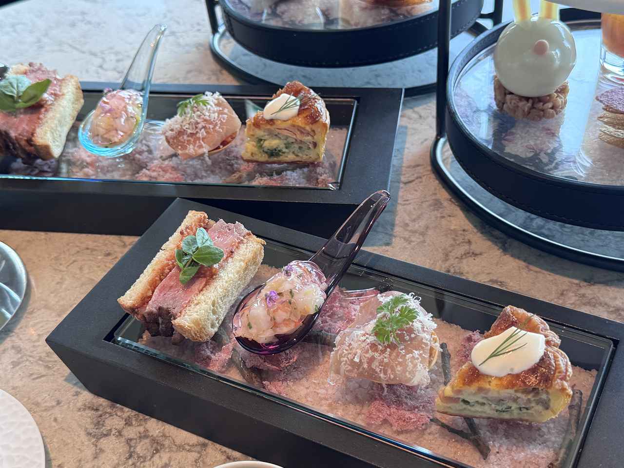 画像: 抹茶と柑橘の盆栽タルトレット