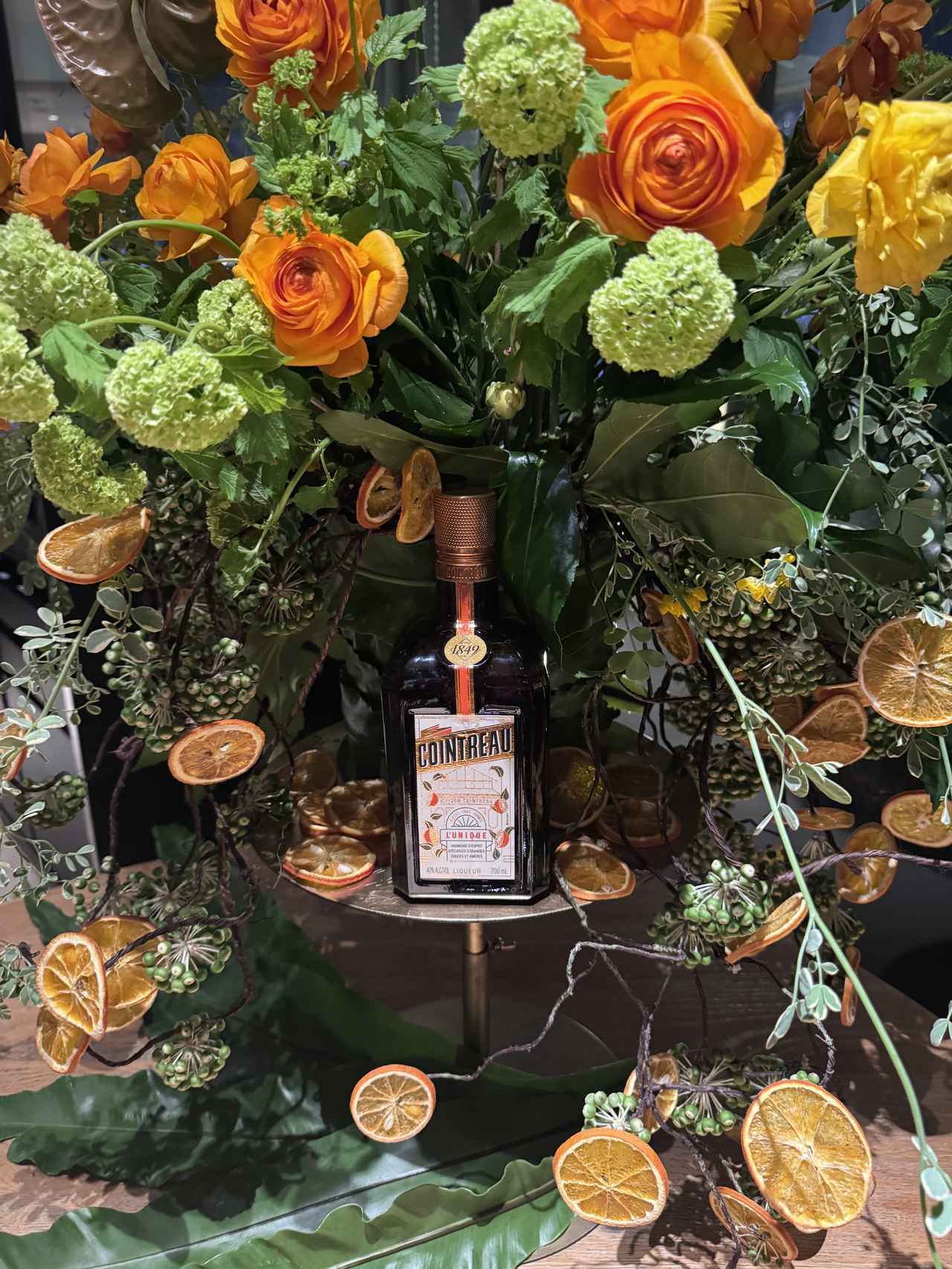 画像2: 一滴のリキュールから生まれる“十二の花楽章”