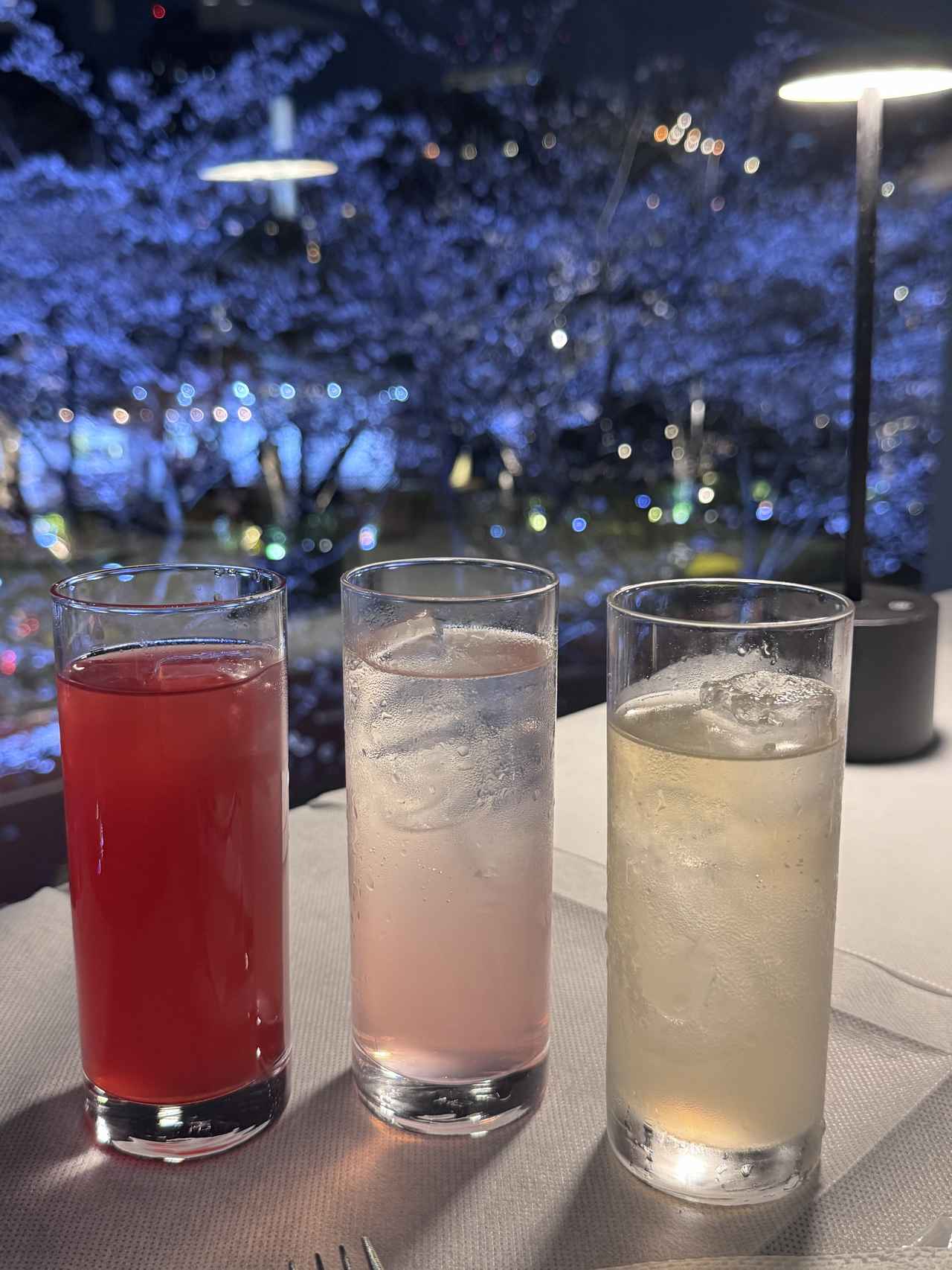 画像: Flower Art Award 2026授賞式 アフターパーティでふるまわれたコアントローオリジナルカクテル