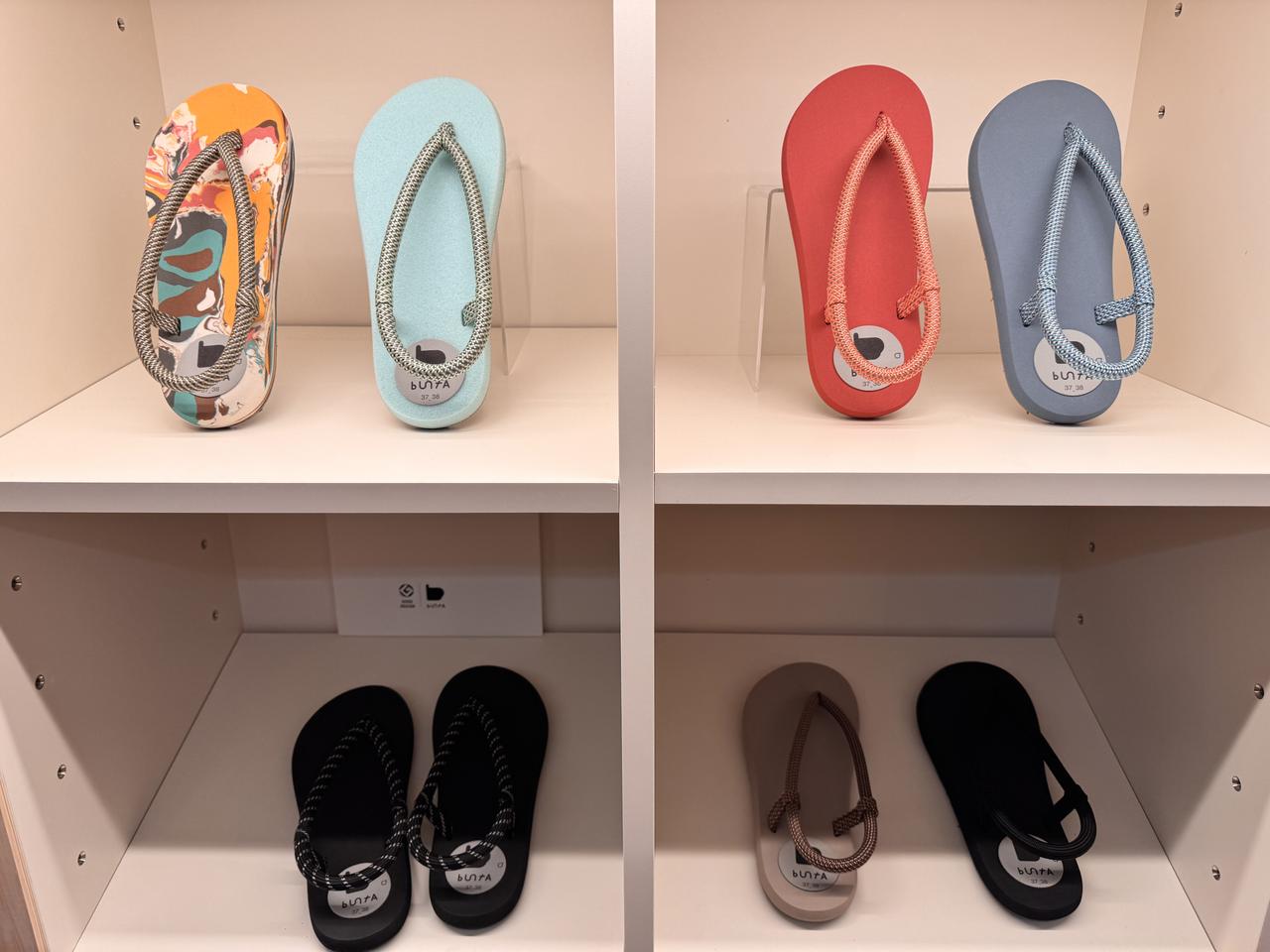 画像2: 実際に履いてみると……「一歩踏み出すのが楽しくなる」