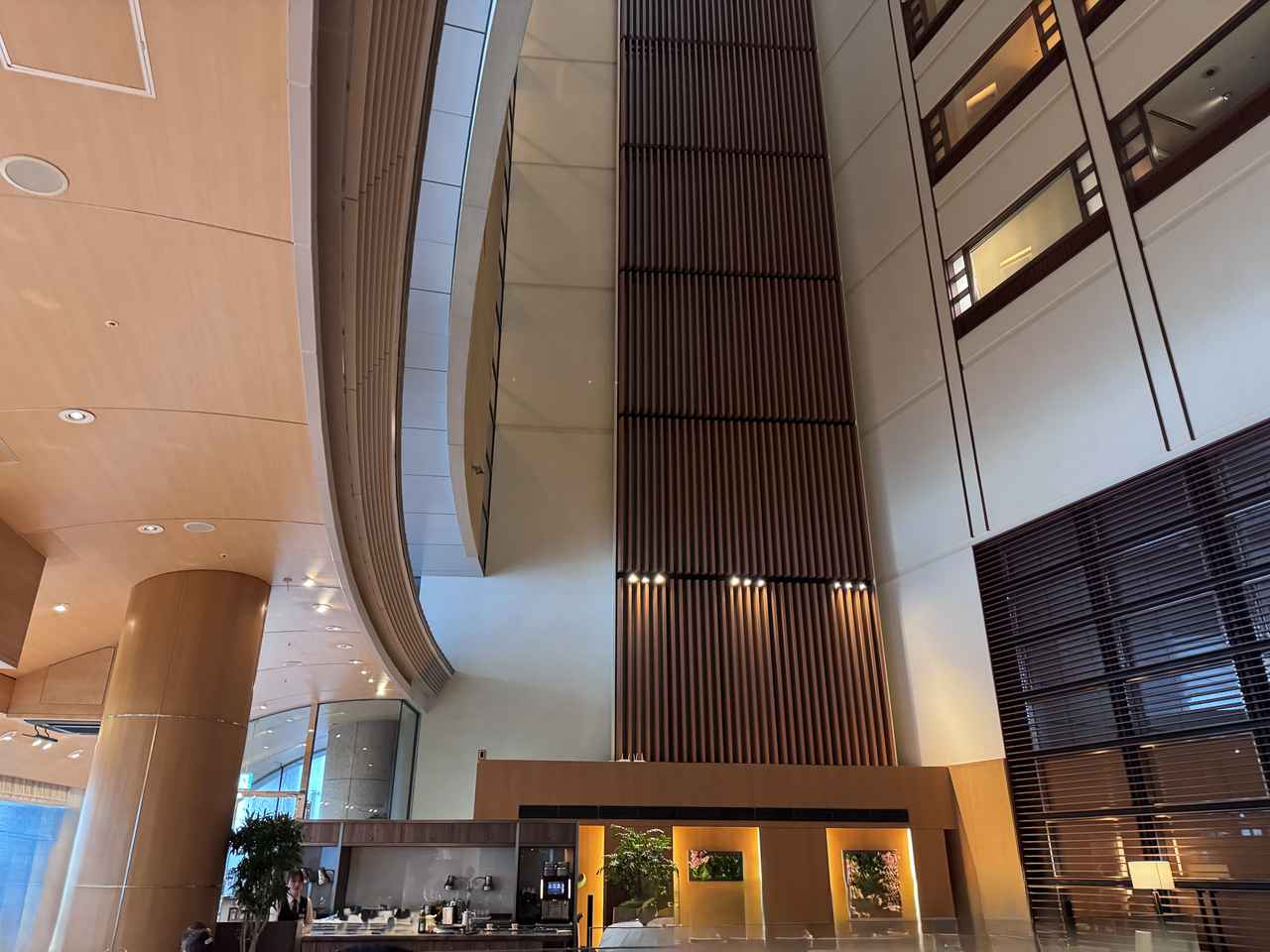 画像: 日本茶の奥深さと苺の瑞々しさが出会う、春限定のひととき