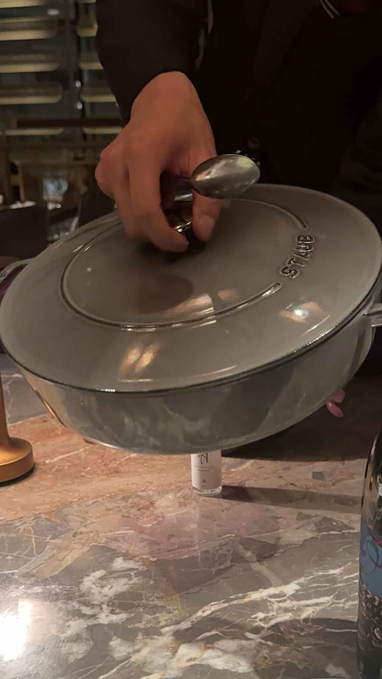 画像: 藁スモークのライブパフォーマンスも!