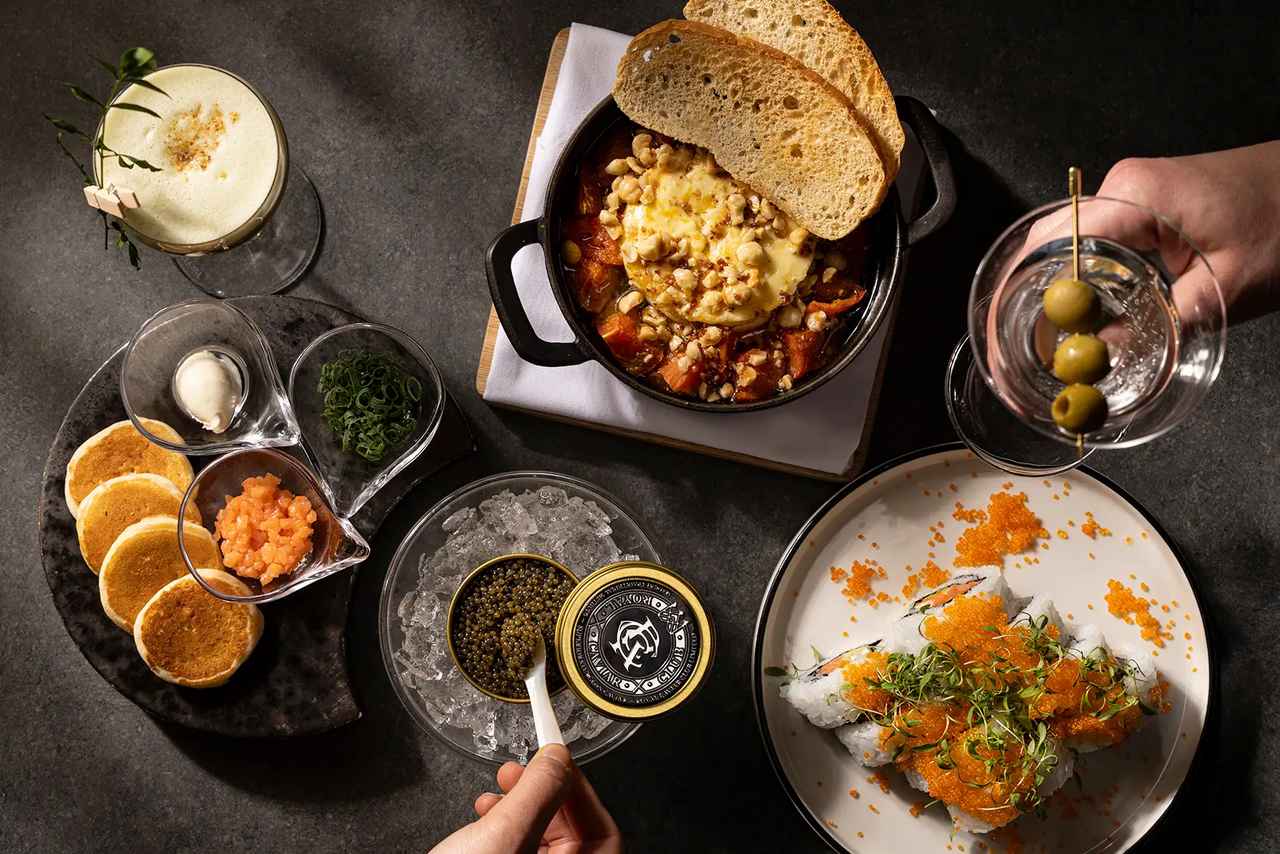 画像: 西海岸の風を感じる、軽やかで自由なラウンジエリア