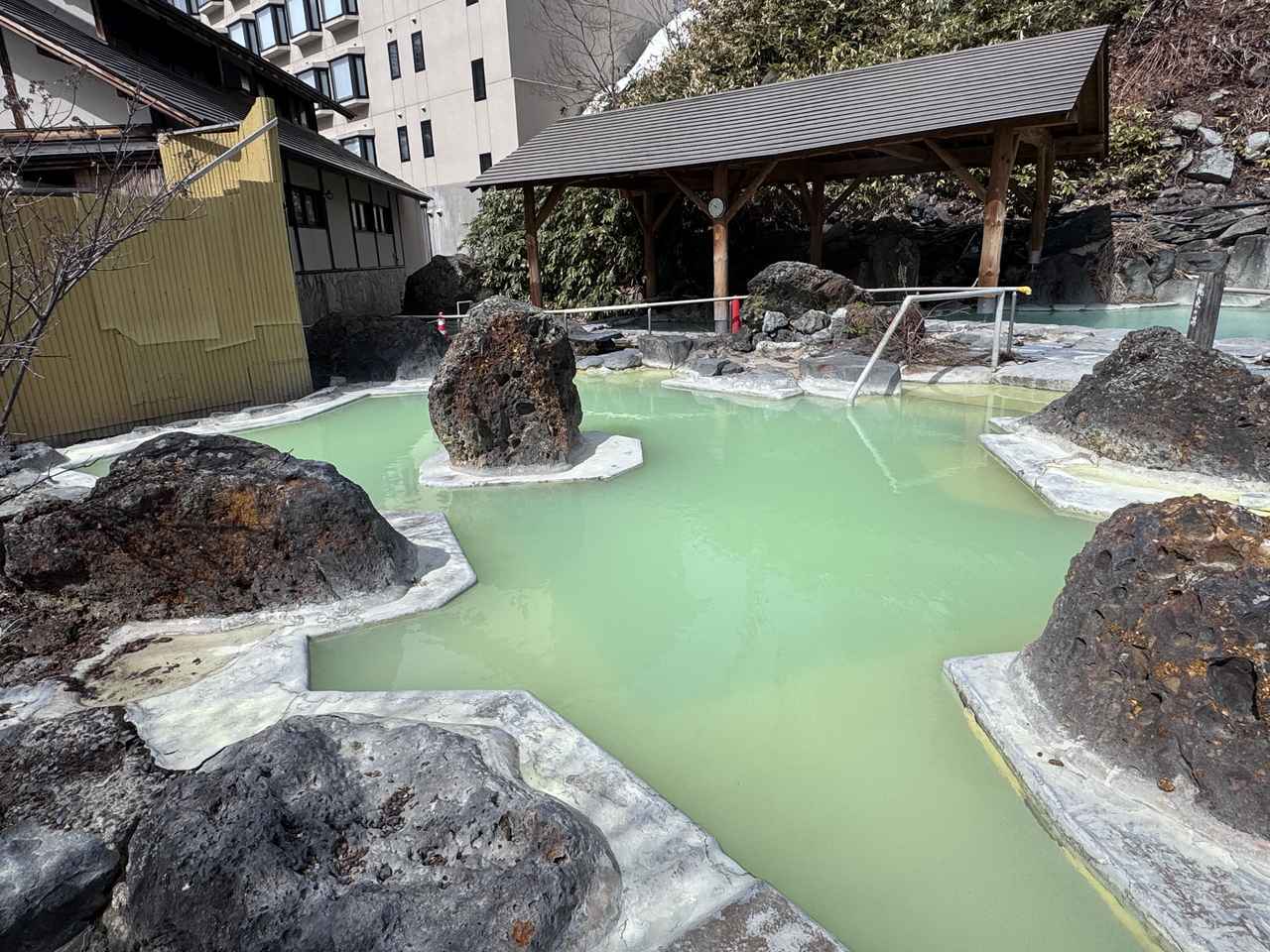 画像32: 「避粉地」天空の温泉で春のリトリート♡標高1,800m、花粉ストレスから解放される“白い春”へ