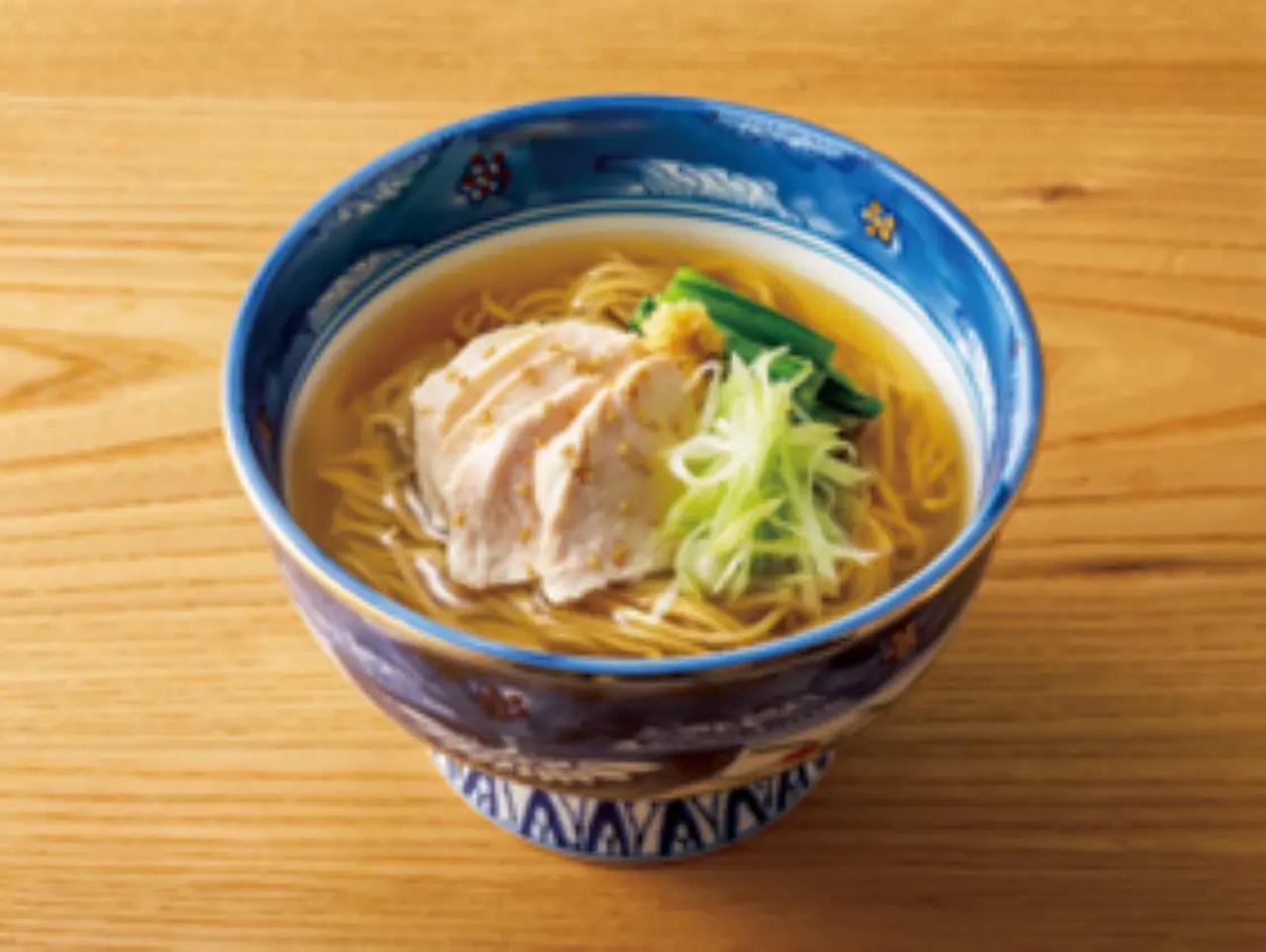 画像: 蒸し鶏とねぎのやさしい塩スープ麺 / ごぼう麺（選択制）　￥1,800（税込）