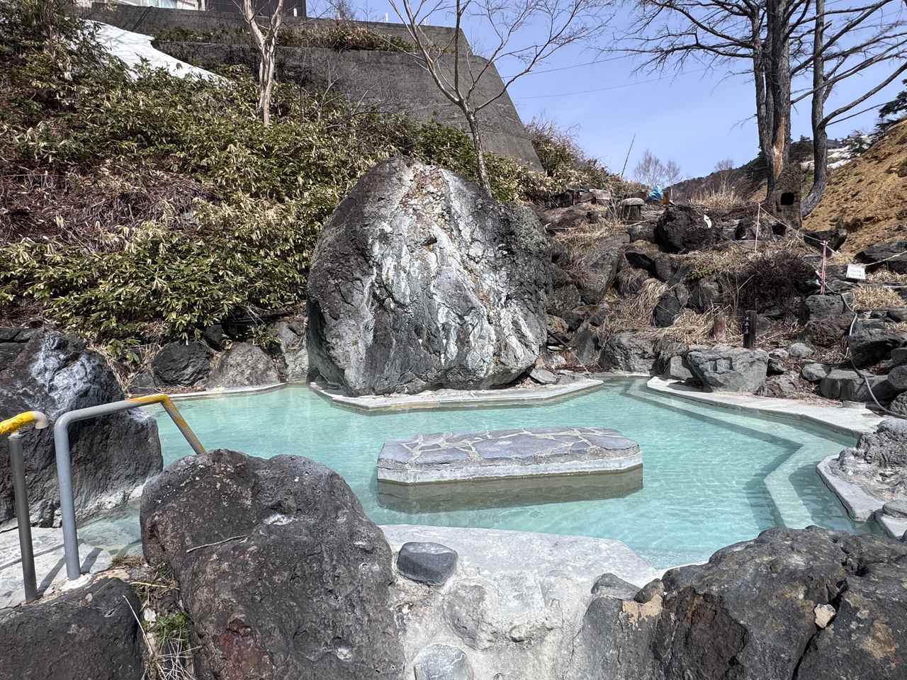 画像34: 「避粉地」天空の温泉で春のリトリート♡標高1,800m、花粉ストレスから解放される“白い春”へ