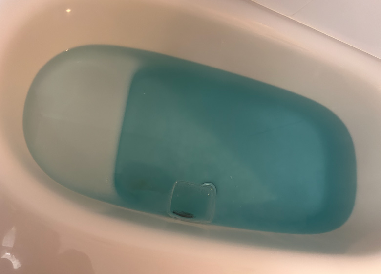 画像: ⚫︎青色の排水