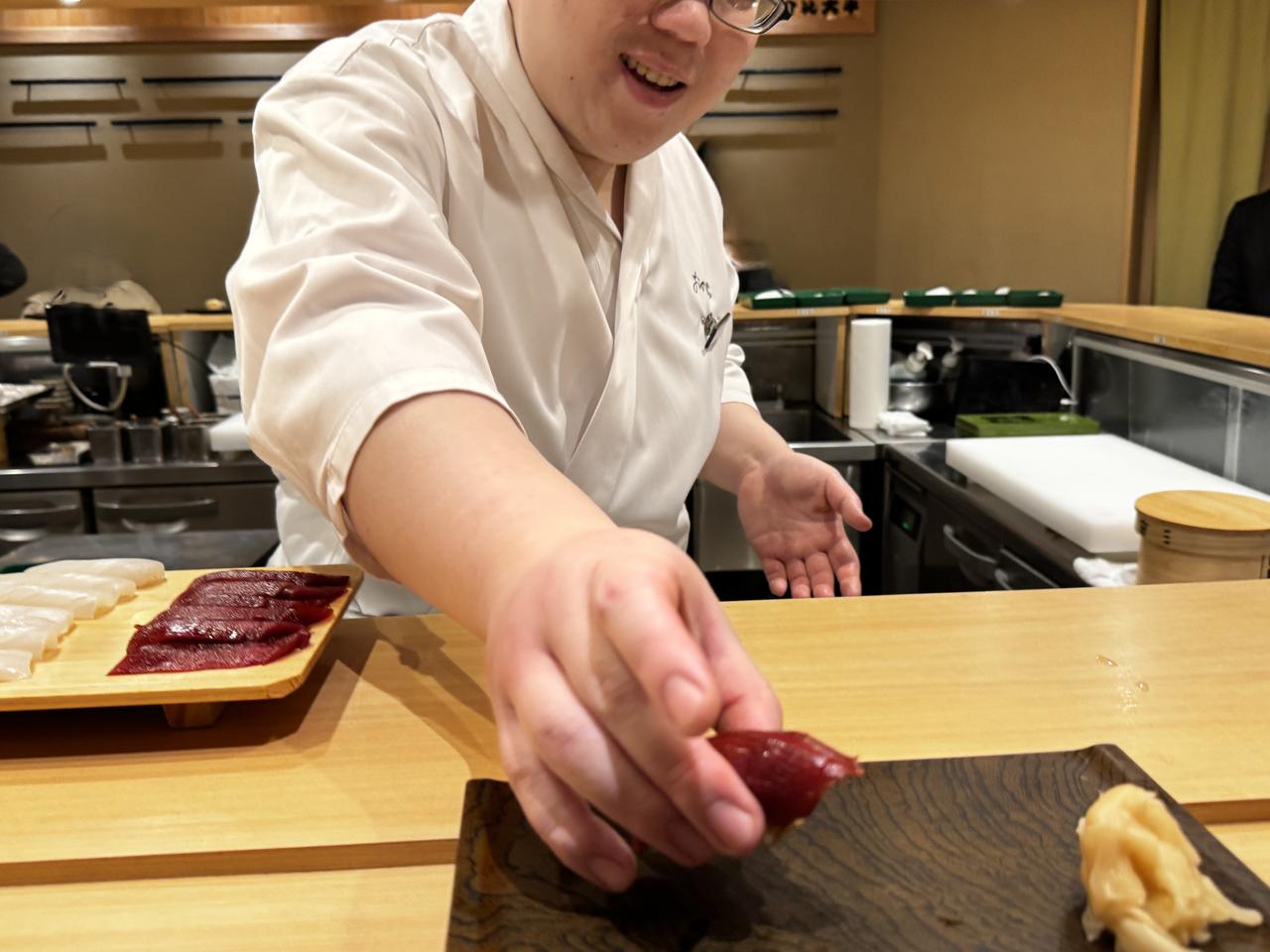 画像: 「180本近く集めた包丁。今日は“1本目”を使いました」