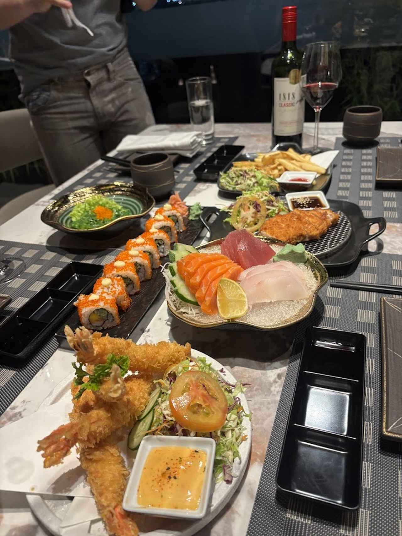 画像4: なんといっても美食！毎日通っても食べきれないビュッフェレストラン