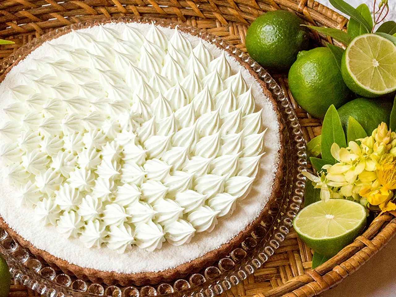 画像2: 販売期間:2026年4月15日(水)~4月30日(木) 販売価格: piece ¥993 / whole(25cm) ¥9,936 販売店舗: 全12店舗