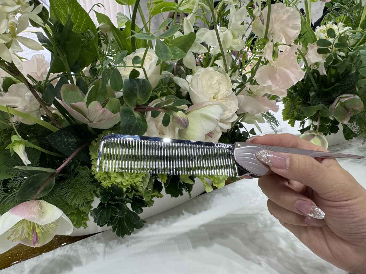 画像: ● Silky treatment brush（シルキートリートメントブラシ）