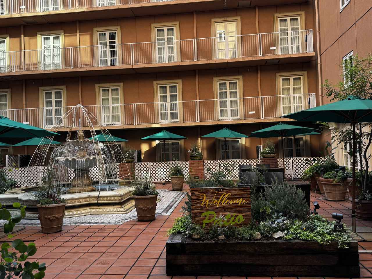 画像: 4階にあるパティオ