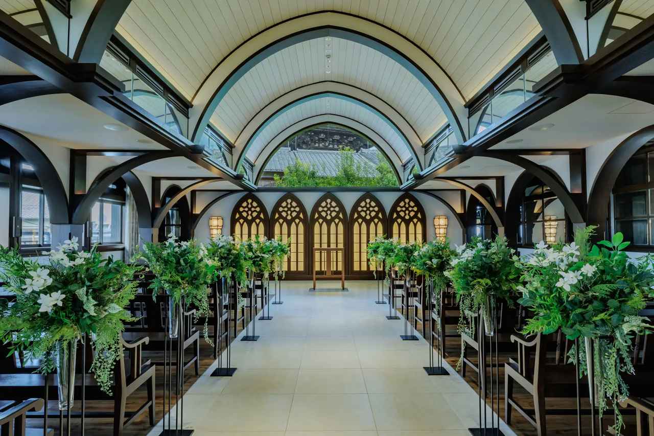 画像: Celebration Hall -YASAKA- ・面積：126.57㎡ ・収容人数：着席最大110名（シアター）/ 立食最大110名