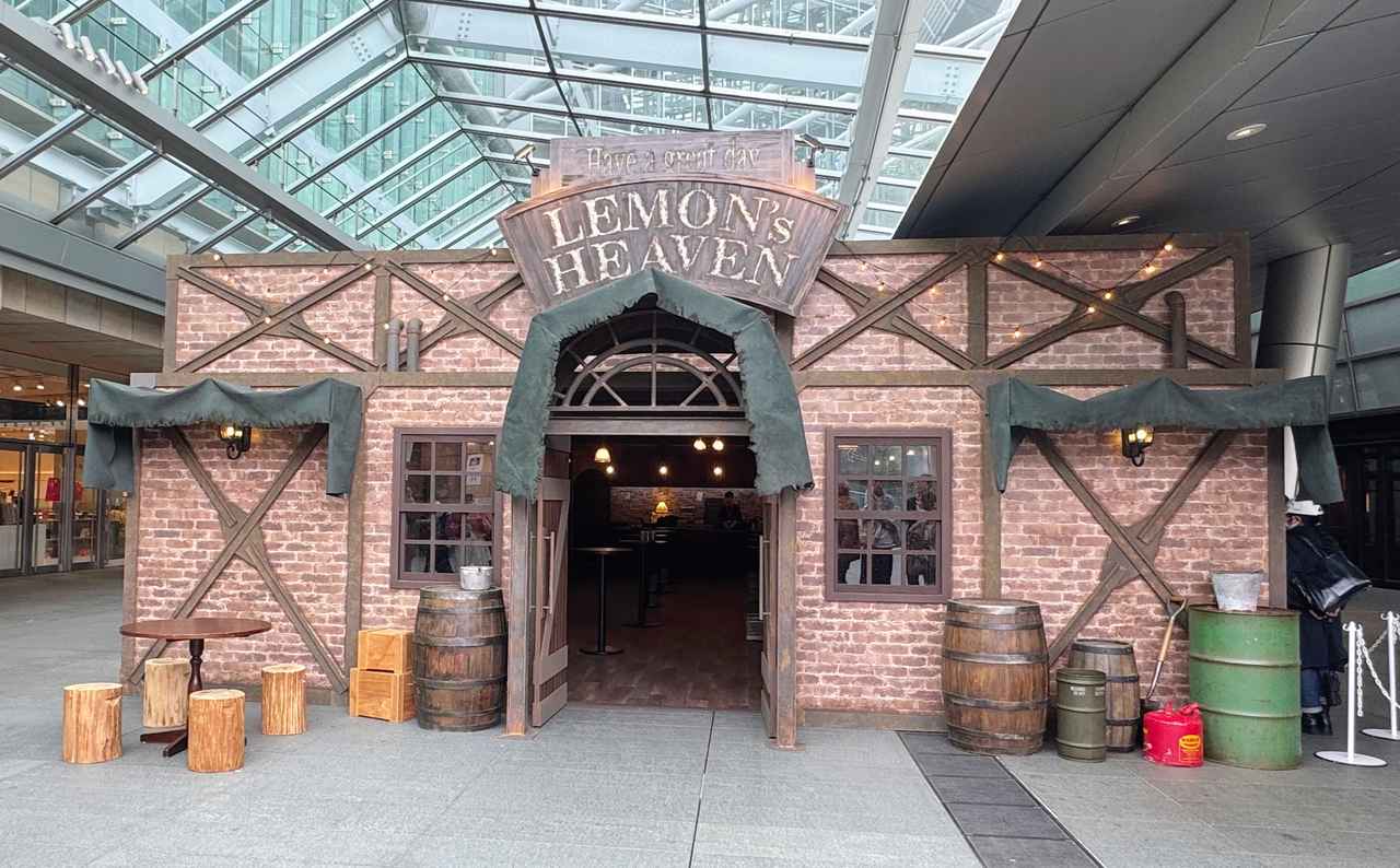 画像1: FFVIIで登場する酒場「SEVENTH HEAVEN」を忠実に再現した店舗に感動！