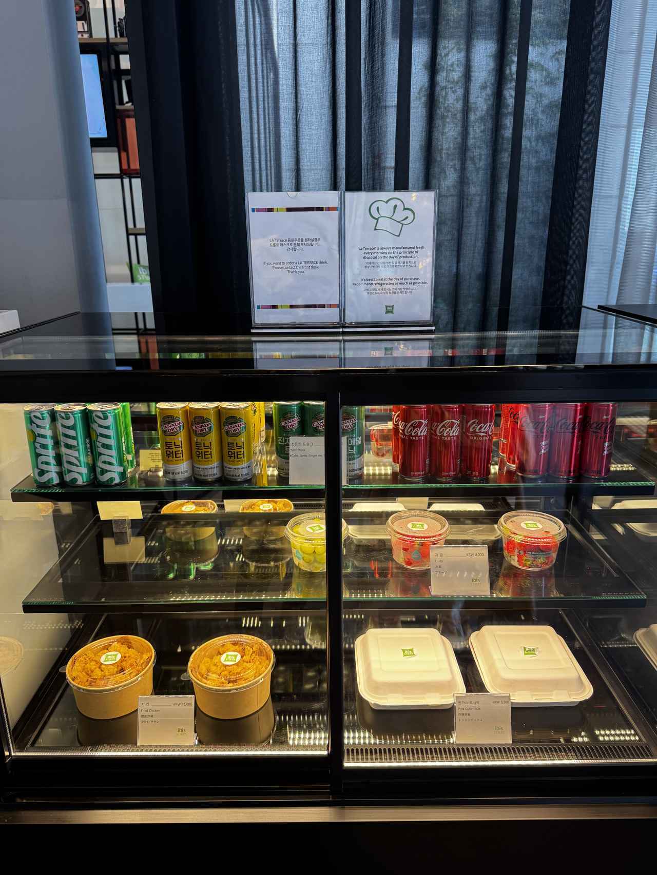 画像: 軽食販売