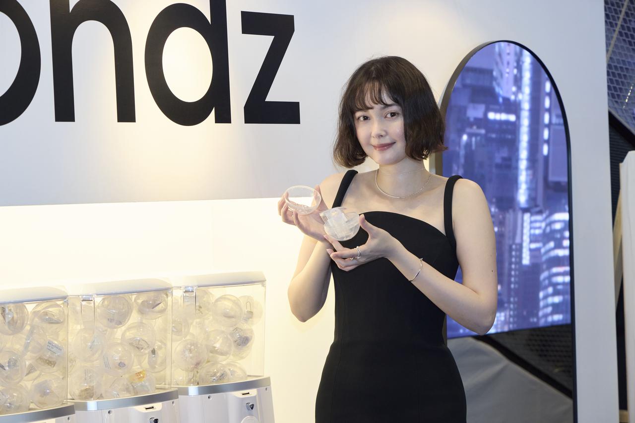 画像: 「決めすぎない美しさを」——玉城ティナさんが語るブランドへの想い