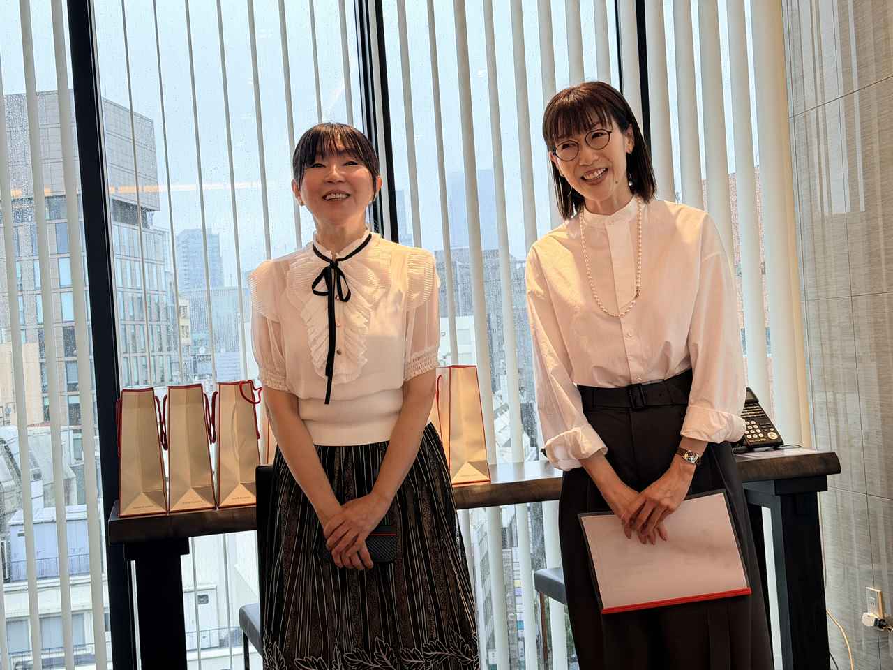 画像: 目と目元のリカバリーツール、ささない整顔バリのKAOYOMI主宰　奈部川貴子さん warew PRコーディネーター　セラピスト　飯倉礼奈さん