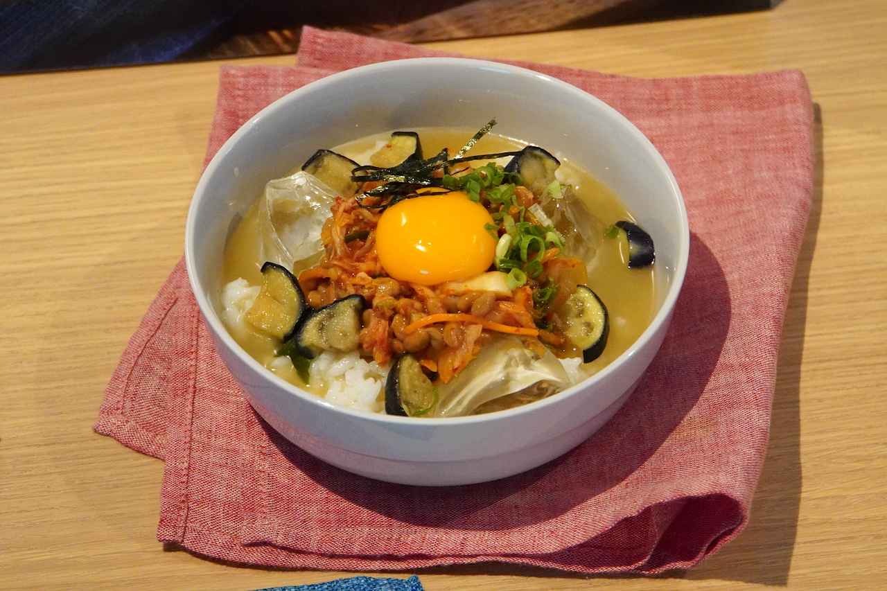 画像: ② 火も包丁も使わない トリプル発酵で簡単腸活「氷おみそ汁丼 トリプル発酵旨辛韓国風」