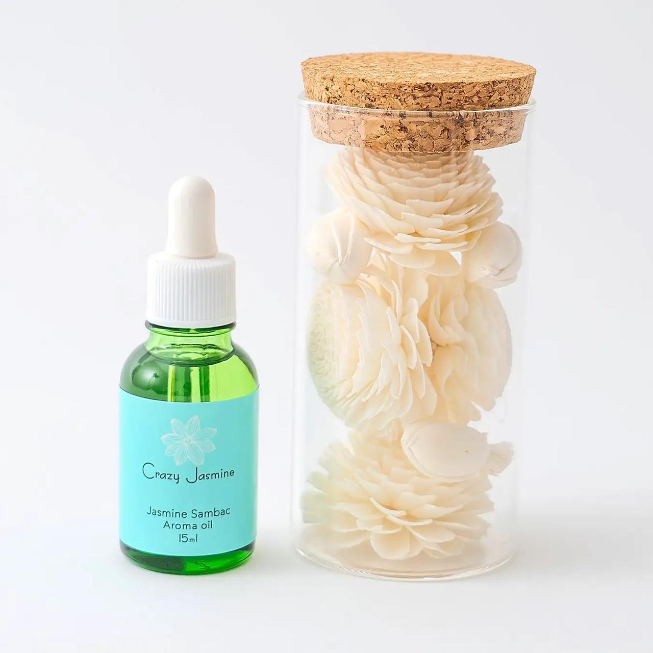 画像: No.1 Jasmine Sambac アロマオイル 4,950円(税込) 思わずジャスミン茶が飲みたくなってしまうような人気のジャスミンアロマです。まるで咲きたての花の香りを再現して、清々しい清涼感がある香りが特長です。ソラフラワーや、アロマストーンなどに垂らして、心地よい香りに包まれたリフレッシュタイムをお楽しみください。