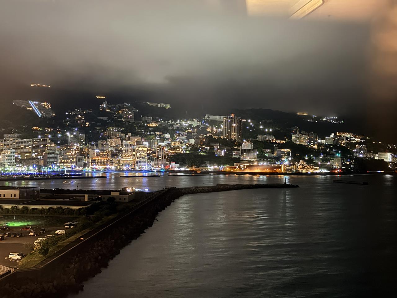 画像: 部屋からの夜景