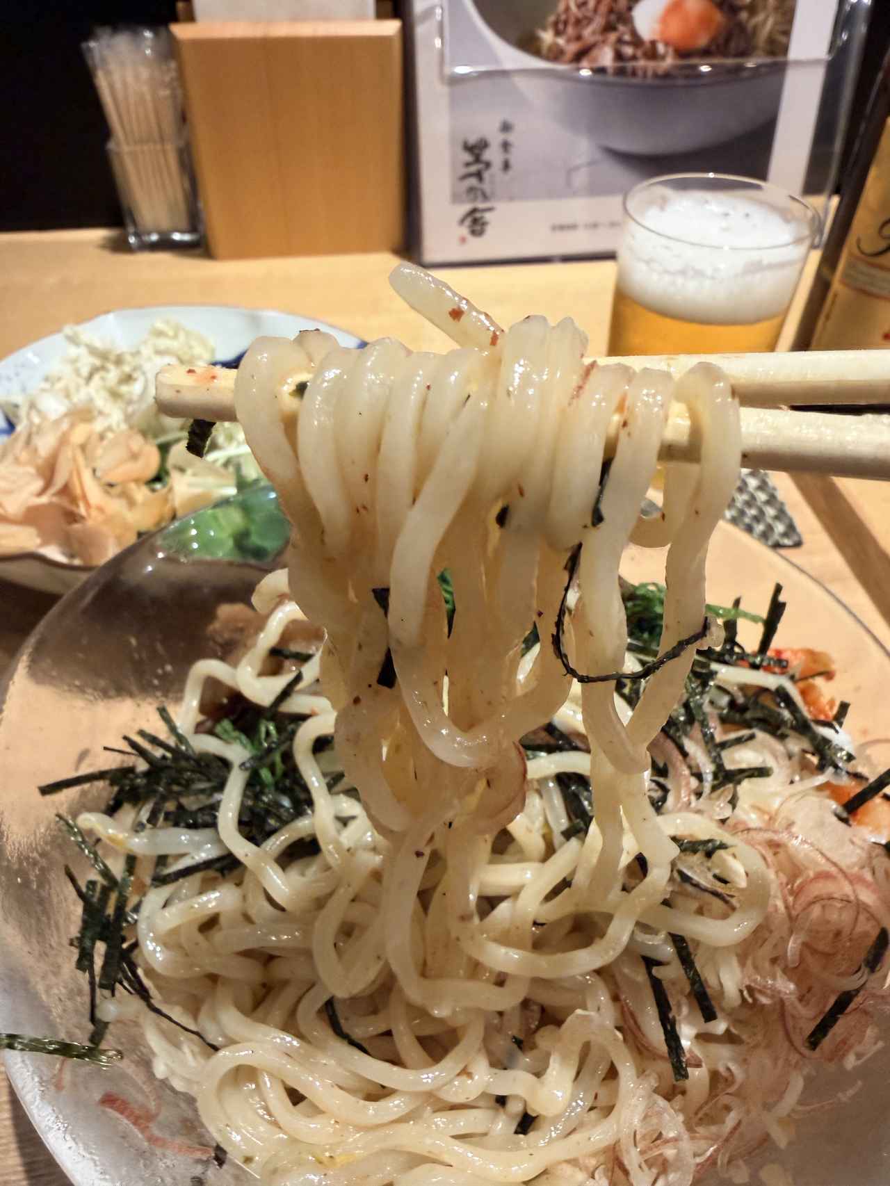 画像: 中華麺は思った以上に太麺でコシもありおいしい!