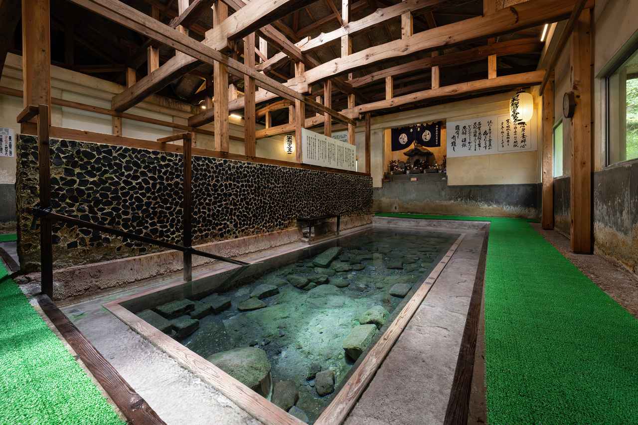 画像1: サウナ好きも注目!冷泉と滝で味わう天然の涼