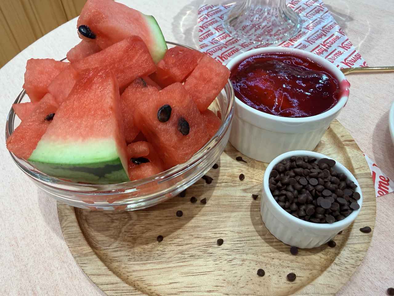 画像1: 夏に食べたいフルーツがそのままドーナツに♡ツヤっとみずみずしい“冷やしてもおいしい”夏ドーナツ3種が新登場