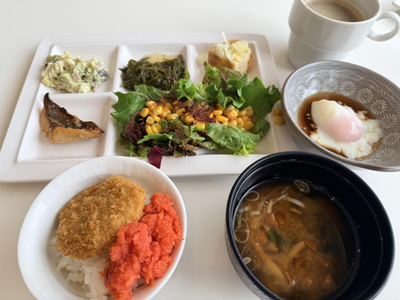 画像2: 贅沢なホテルのレストラン朝食