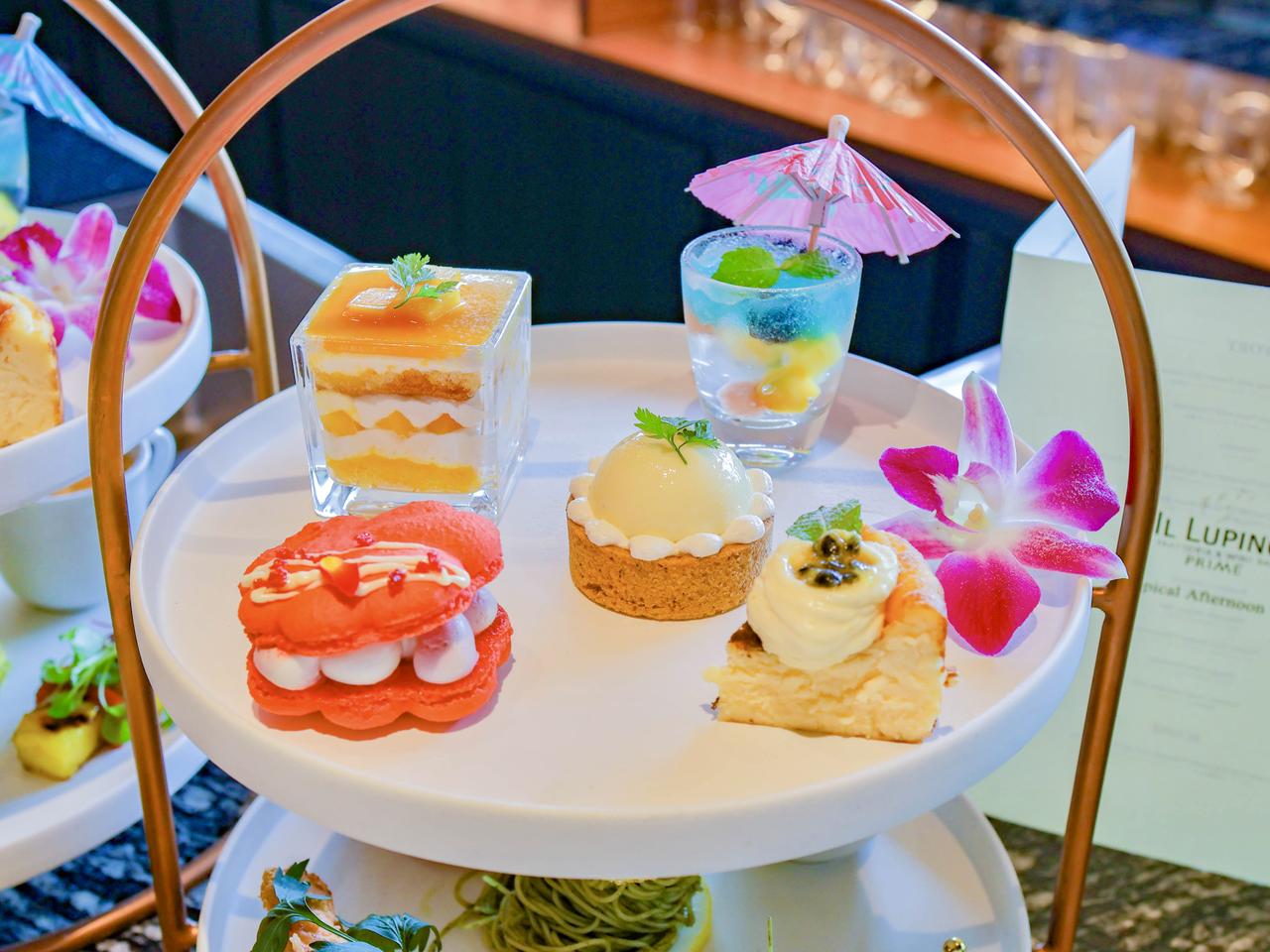 画像1: 夏を彩る!旬のフルーツを凝縮した華やかな5種のスイーツ