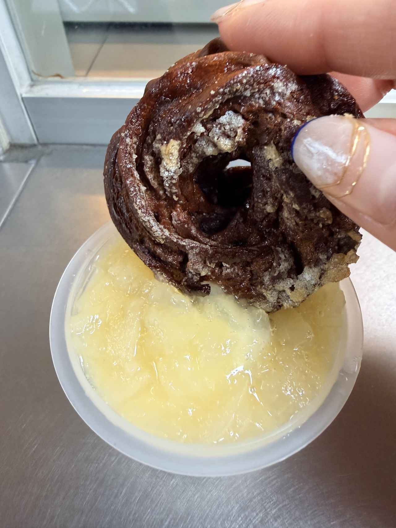 画像2: みずみずしい果肉感!どちらの生地にも寄り添う『白桃ヨーグルトクリーム』