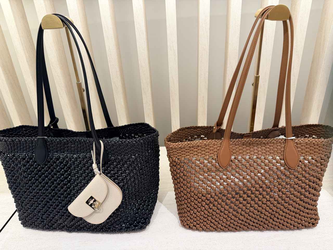 画像: Large Hexa Tote 税込¥78,100(各色) (*キーホルダーは別売り)