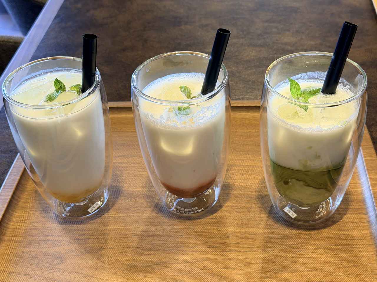 画像: ラッシー（ストロベリー・ハニー＆アップル・抹茶）各750円（税込）